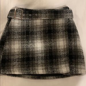 Forever 21 Belted Plaid Mini Skirt Size L